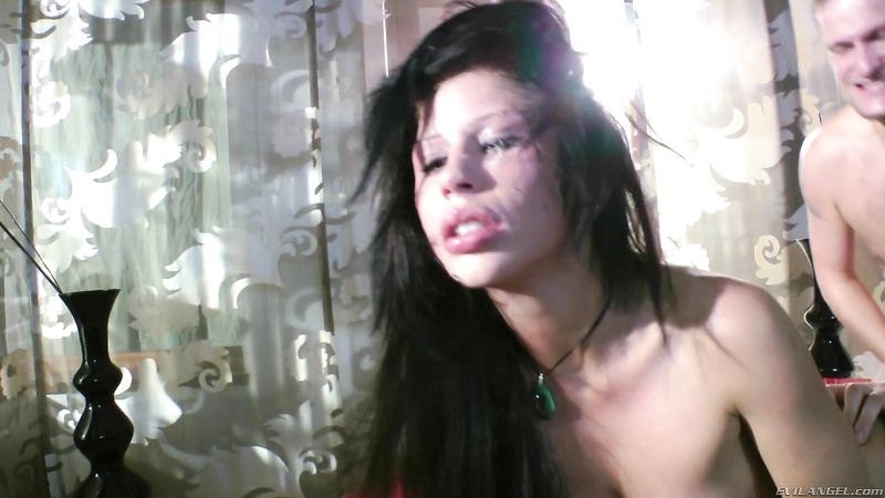 Brooklyn Lee Sandra Romain