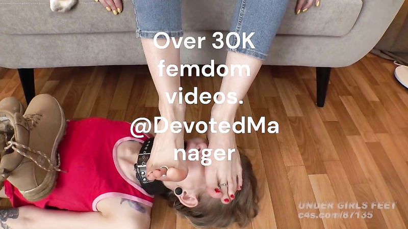 Tall Mistress Foot Worship